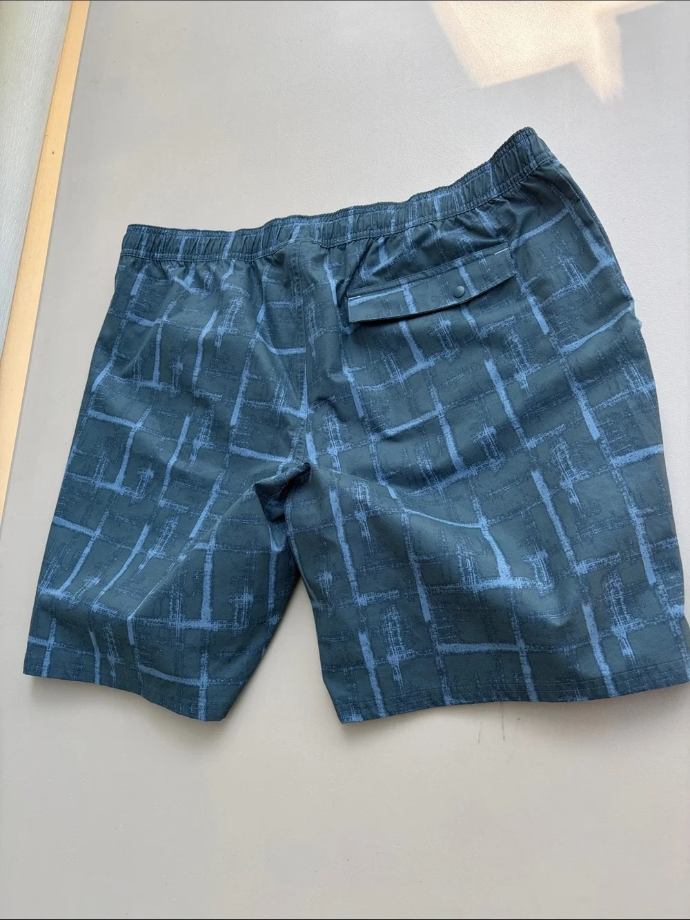 L.L. Bean Men's Slate Blue Geometric Swim Trunks